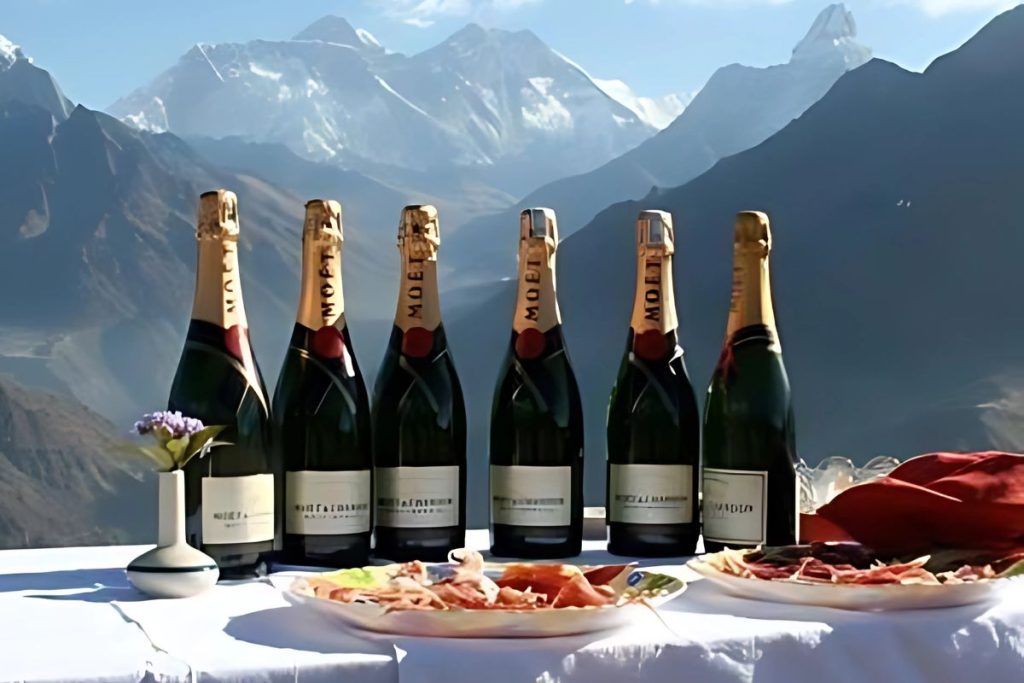 Kalapatthar-landing-with-Breakfast-and-Champange-Helicopter-Tour.